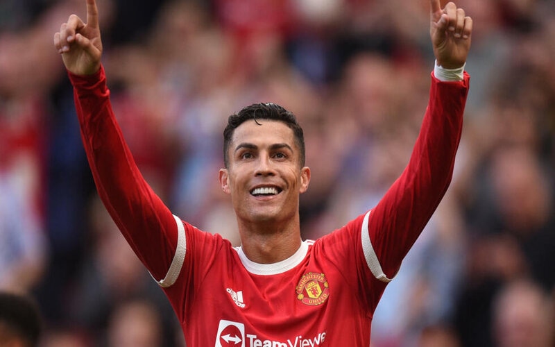 Cristiano Ronaldo trong màu áo Manchester United