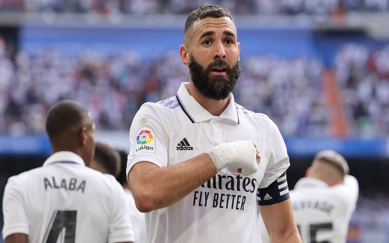 Tìm hiểu cho tiết Karim Benzema – Báu vật của bóng đá Pháp